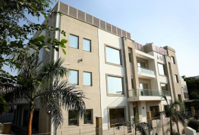  Ahuja Residency Vista Woods  Сектор 8